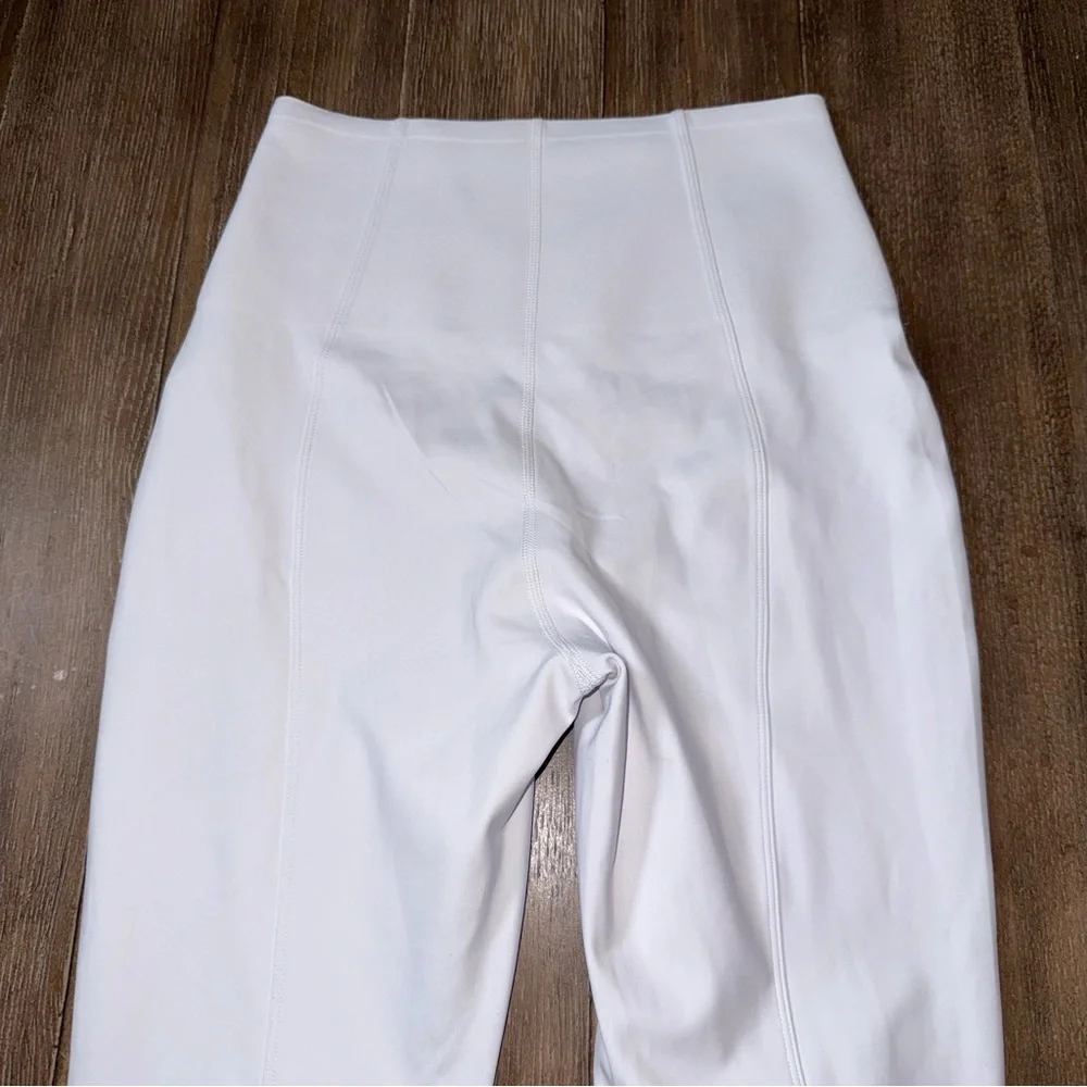 HALARA Flex SculptKnit High Waisted Tummy Control Work White yoga pants